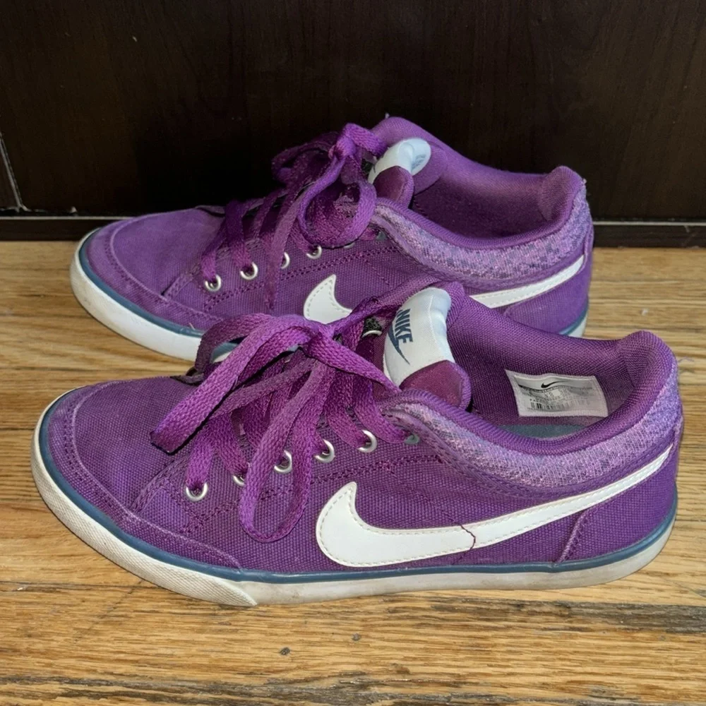 NIKE Womens Purple  Capri III Canvas Skate Sneaker women’s size 6 youth 4.5 - Picture 10 of 11
